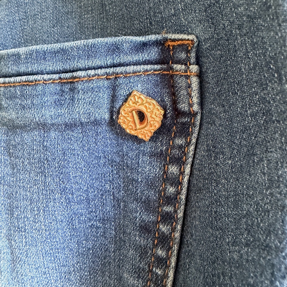 Democracy Women’s Bootcut Jeans - Picture 4 of 6